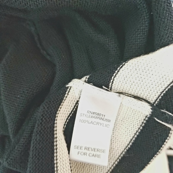 Sangria Sweater Dress - Picture 4 of 4